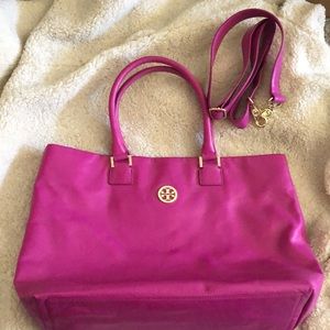 Tory Burch Pink handbag with crossbody strap